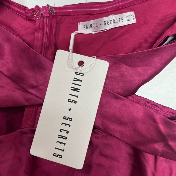 Selfie Leslie Social Butterfly Cut-Out Waist Mini Dress Wine New With Tags Large - Picture 10 of 13